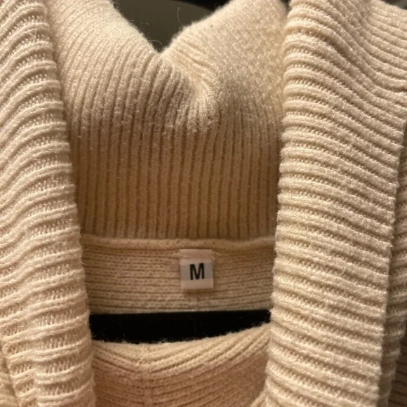 Blogger turtleneck! - Picture 2 of 3